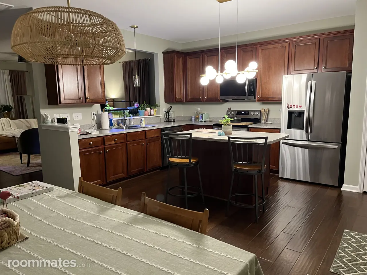 Profile photo 8 of 10