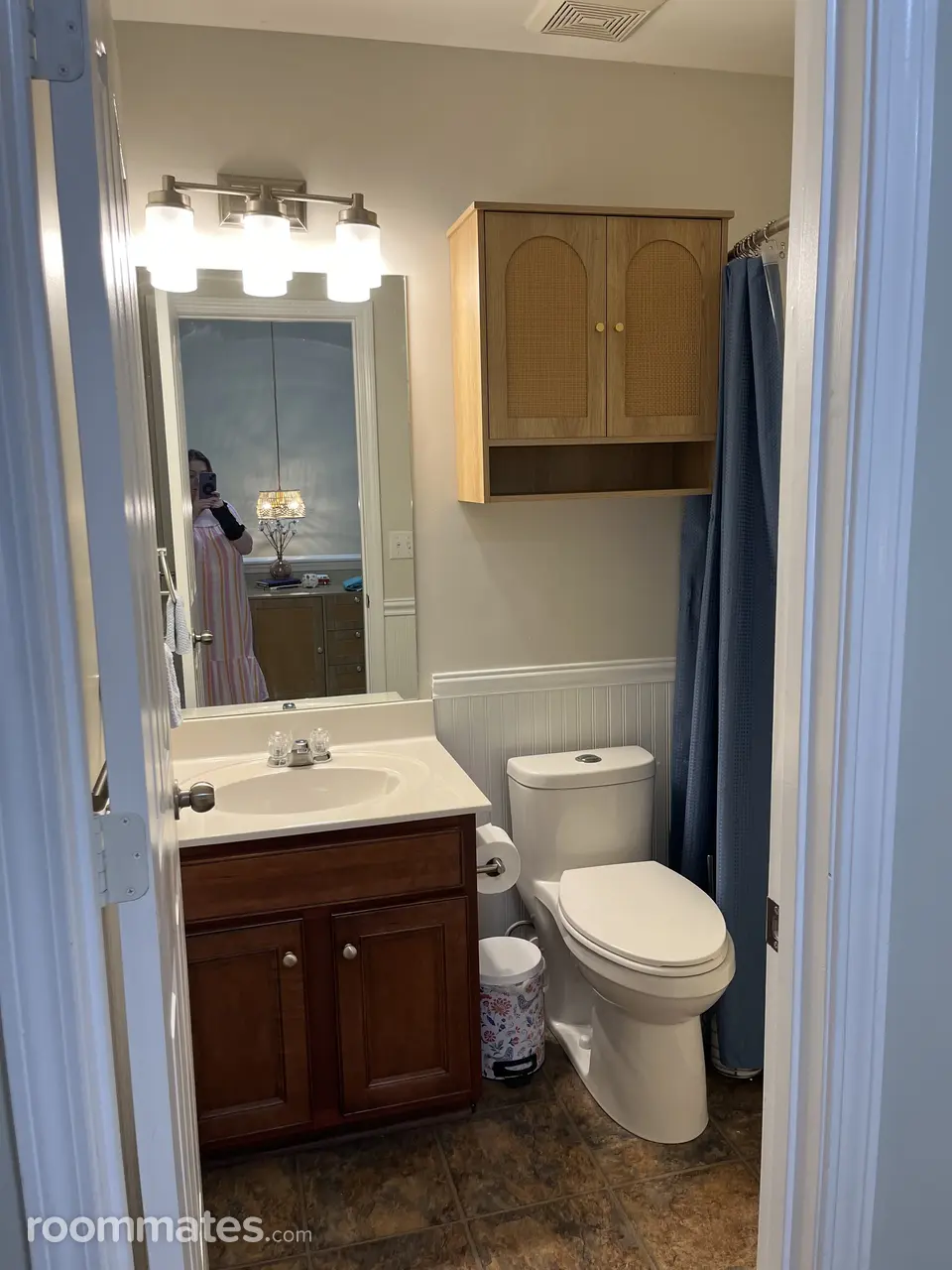 Profile photo 4 of 10