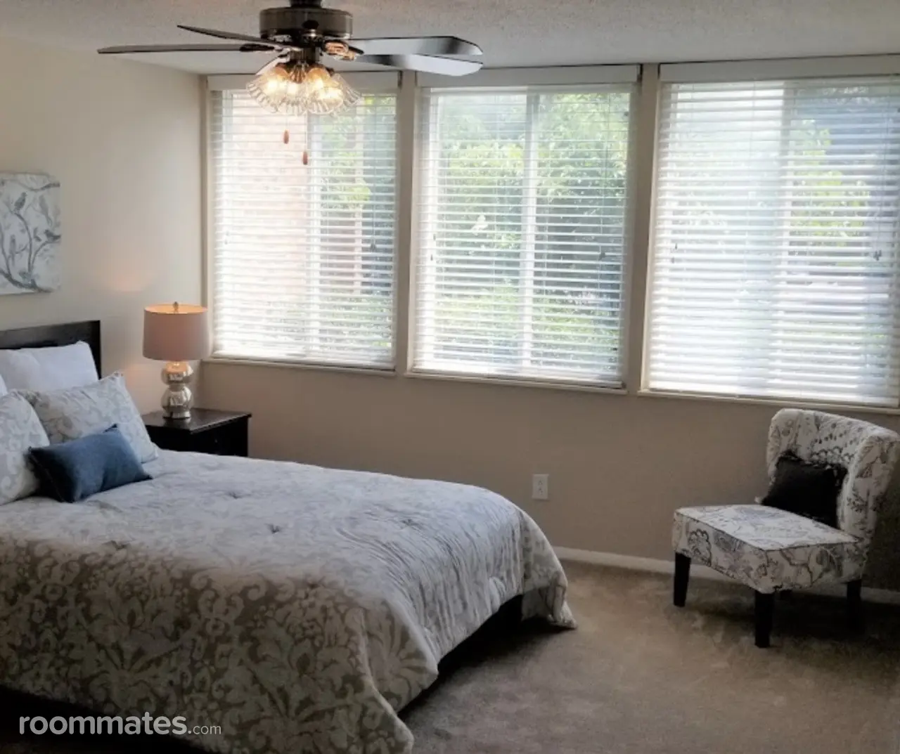 Profile photo 6 of 10