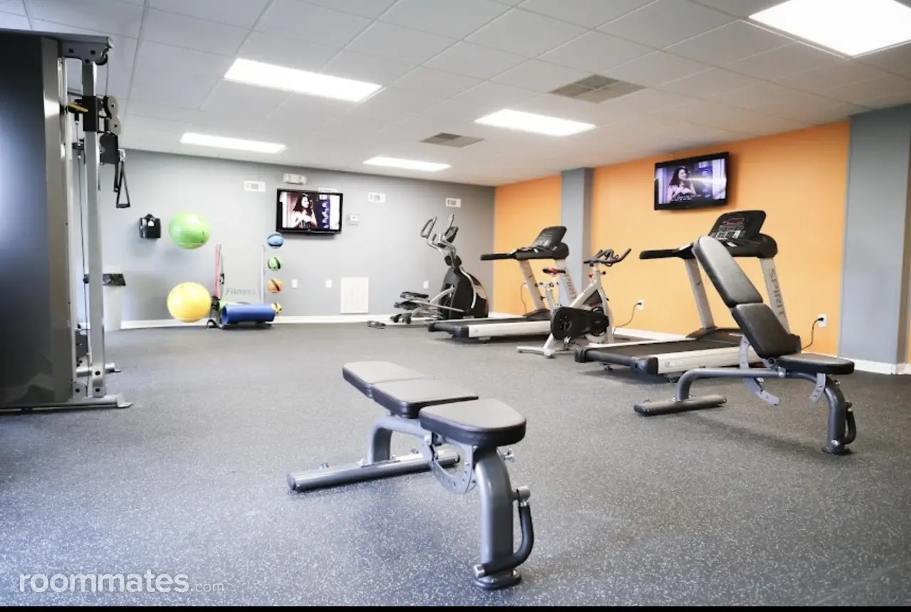 Profile photo 2 of 10