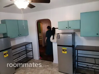 Room for rent in Newark, OH $600, house