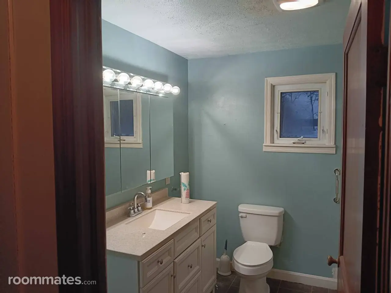 Profile photo 9 of 13