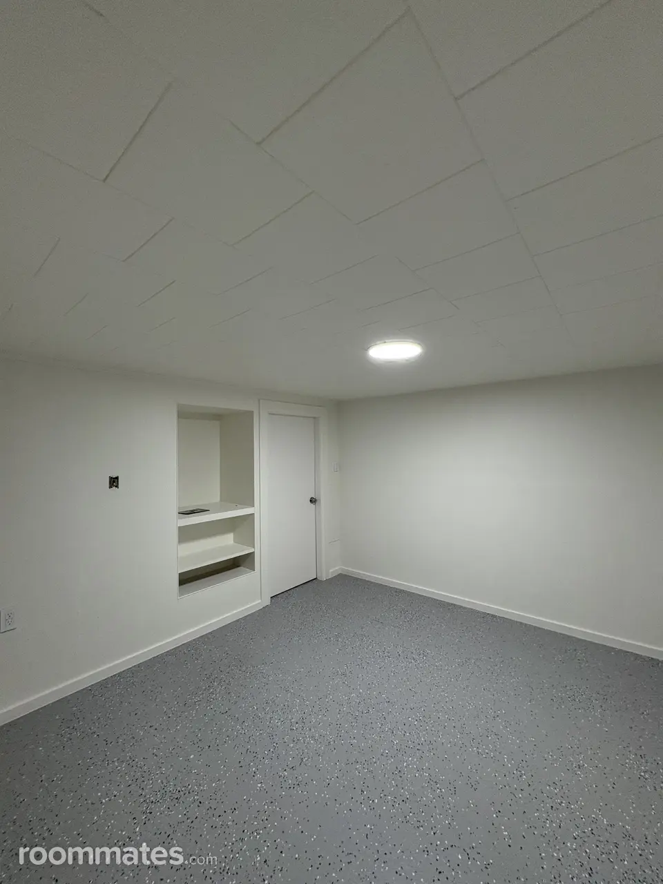 Profile photo 1 of 4