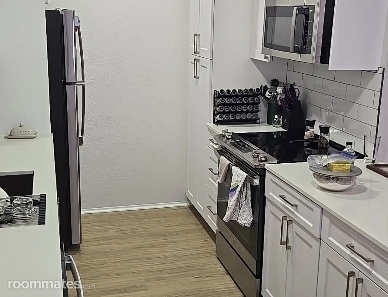 Profile photo 5 of 11