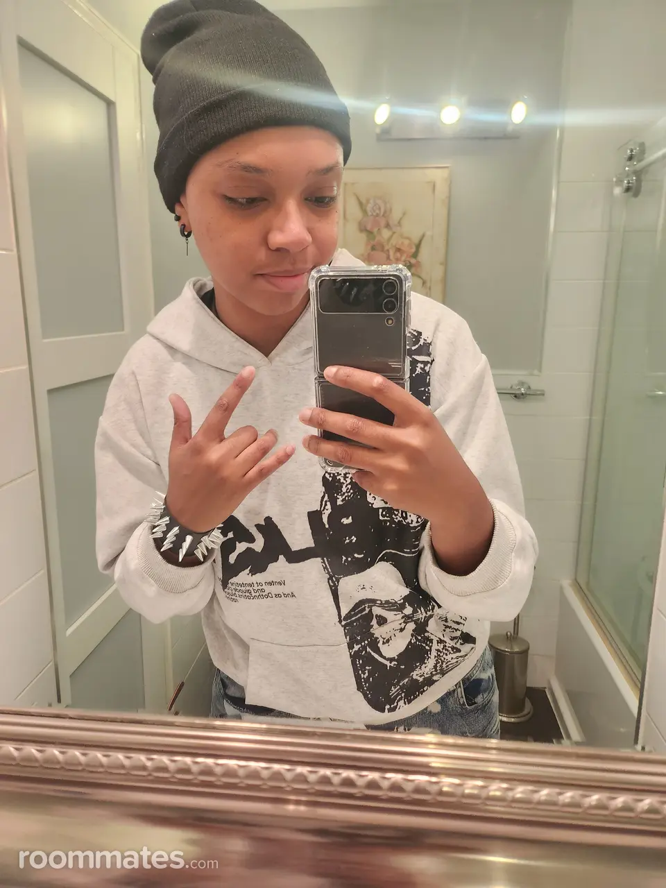 Profile photo 4 of 4