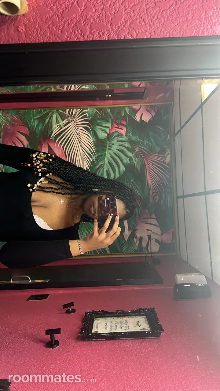 Profile photo 3 of 3