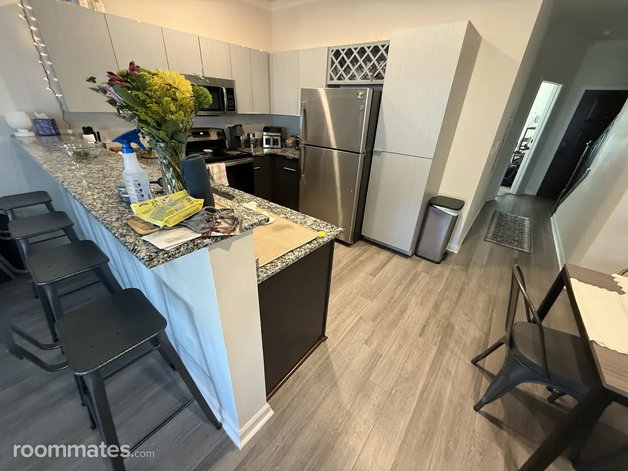 Profile photo 7 of 13