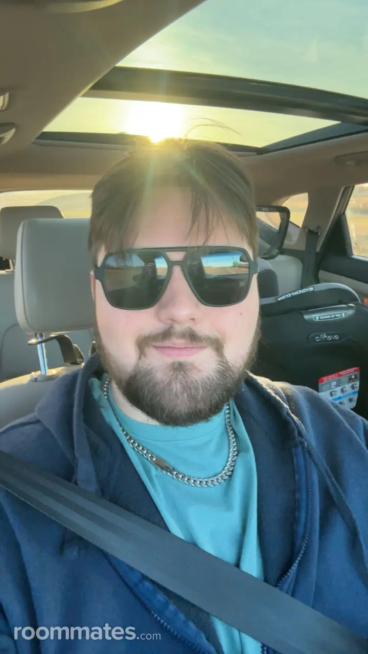 Profile photo 8 of 8