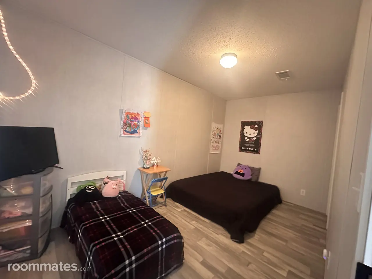 Profile photo 1 of 11