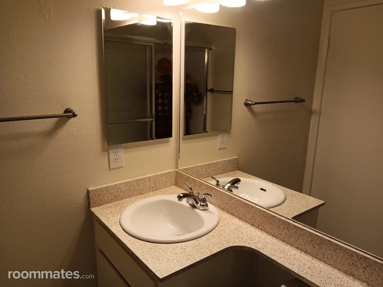 Profile photo 6 of 11