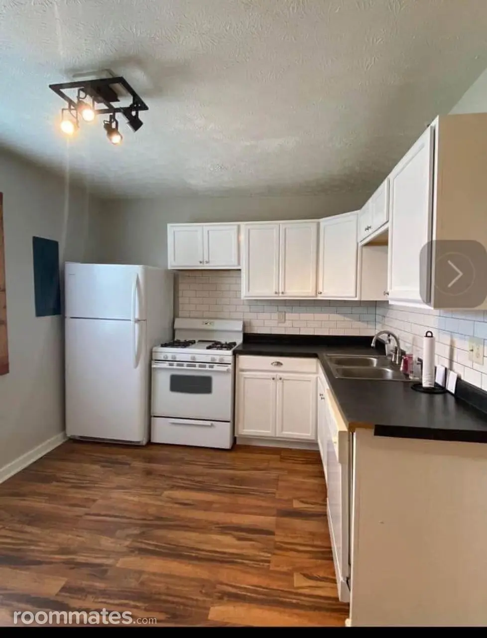 Profile photo 5 of 6