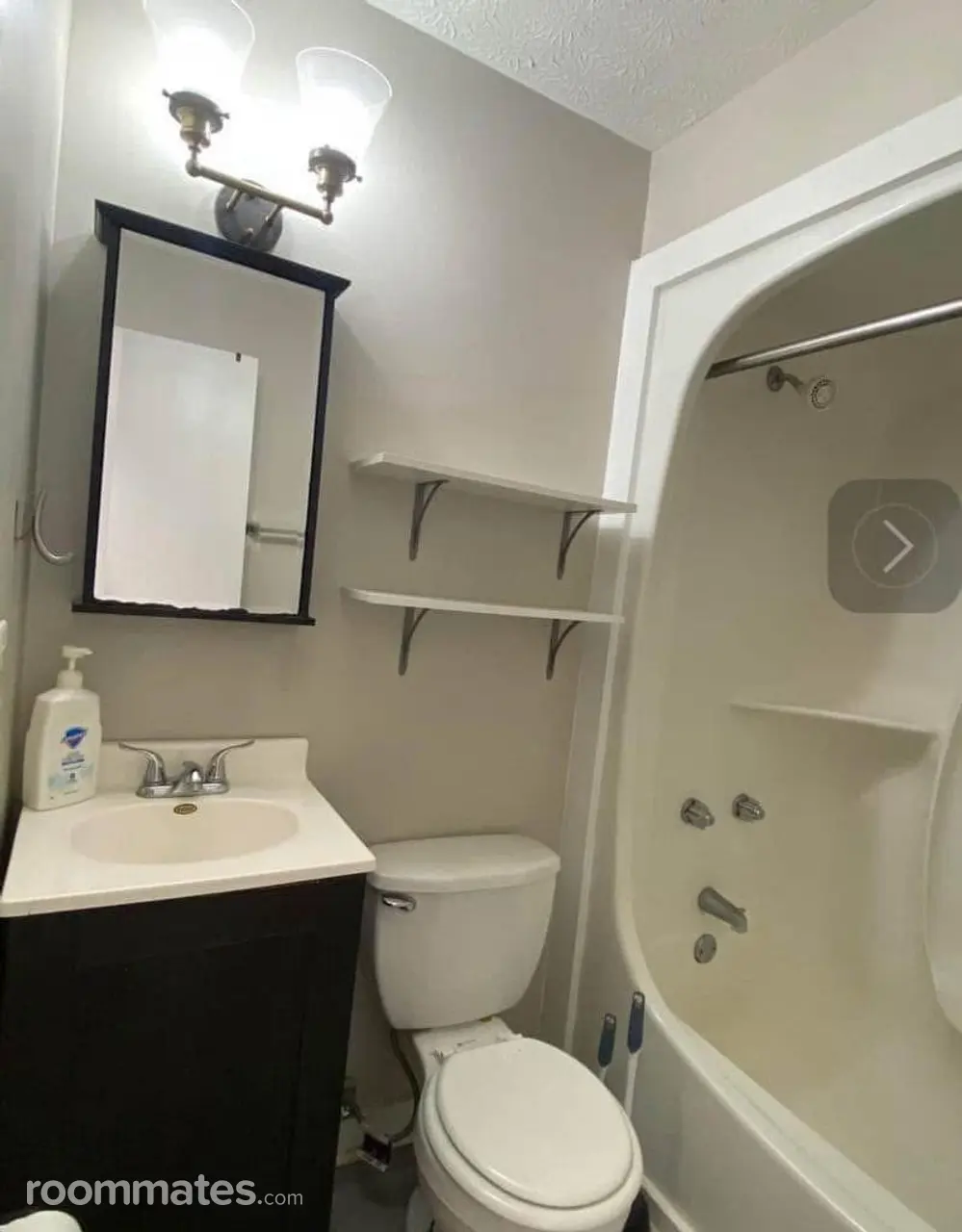 Profile photo 4 of 6