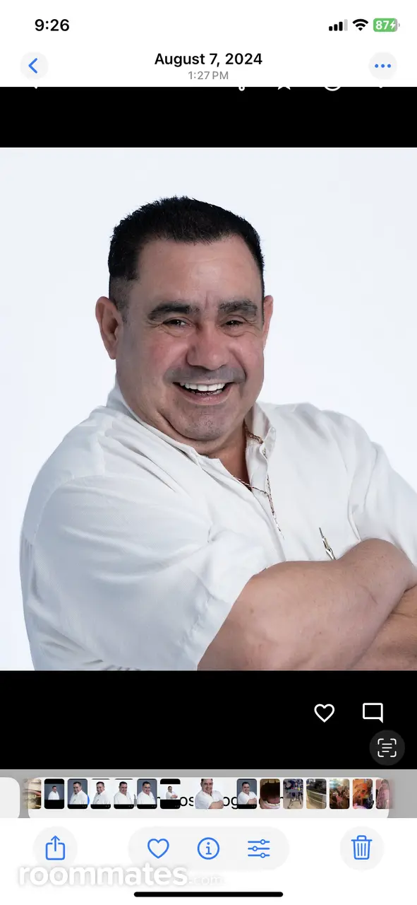 Profile photo 11 of 11