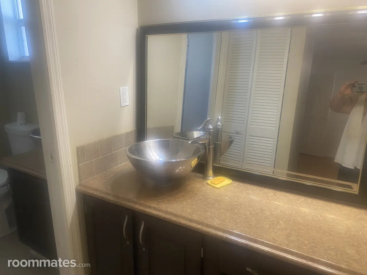 Profile photo 7 of 11