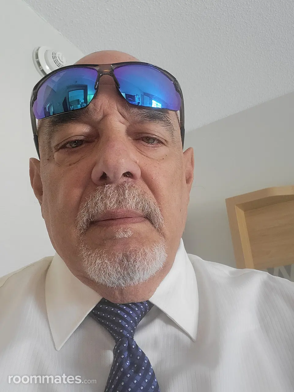 Profile photo 6 of 6