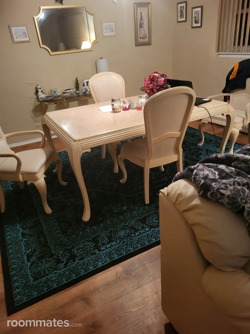 Profile photo 5 of 6