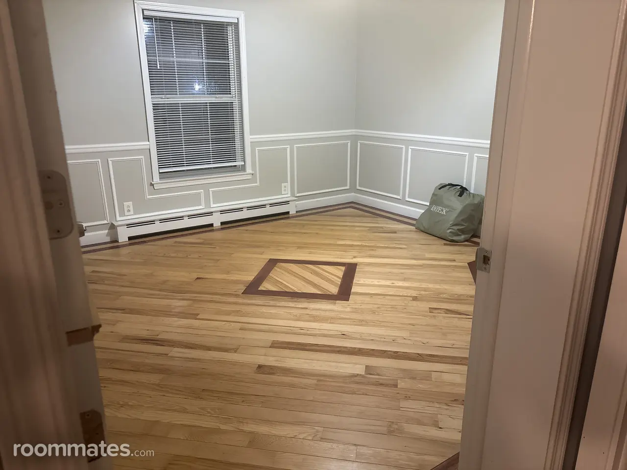 Profile photo 1 of 3