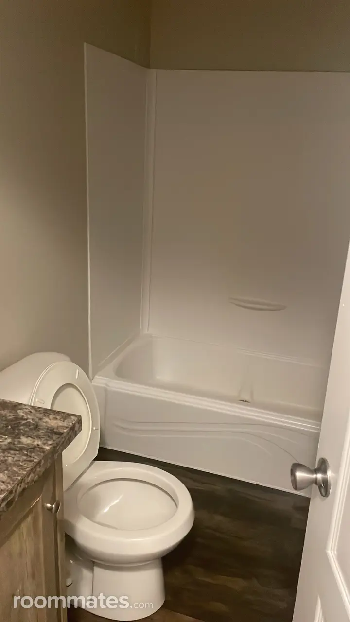 Profile photo 6 of 11