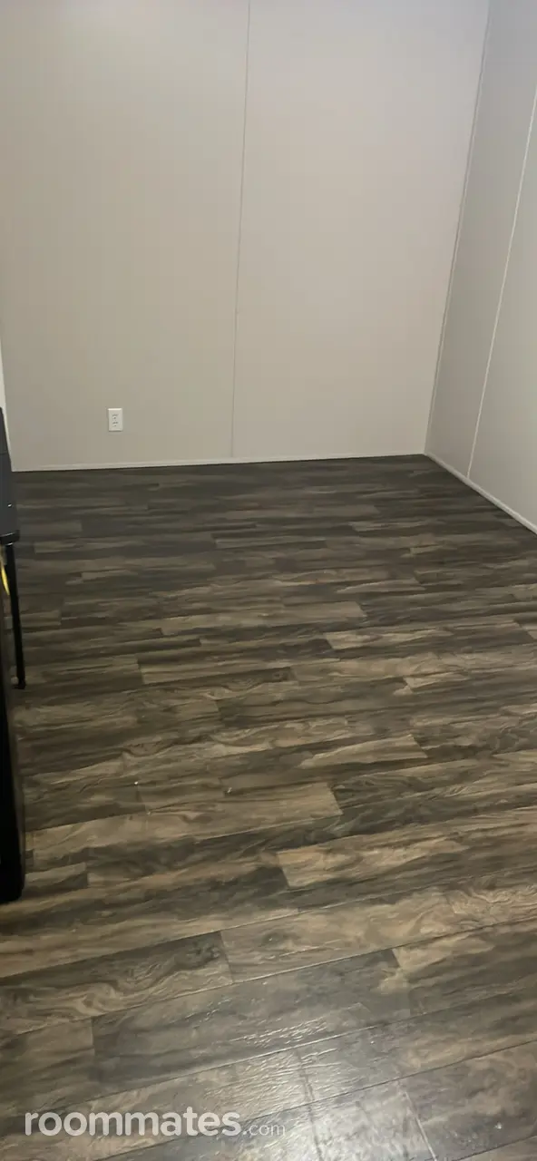 Profile photo 9 of 11