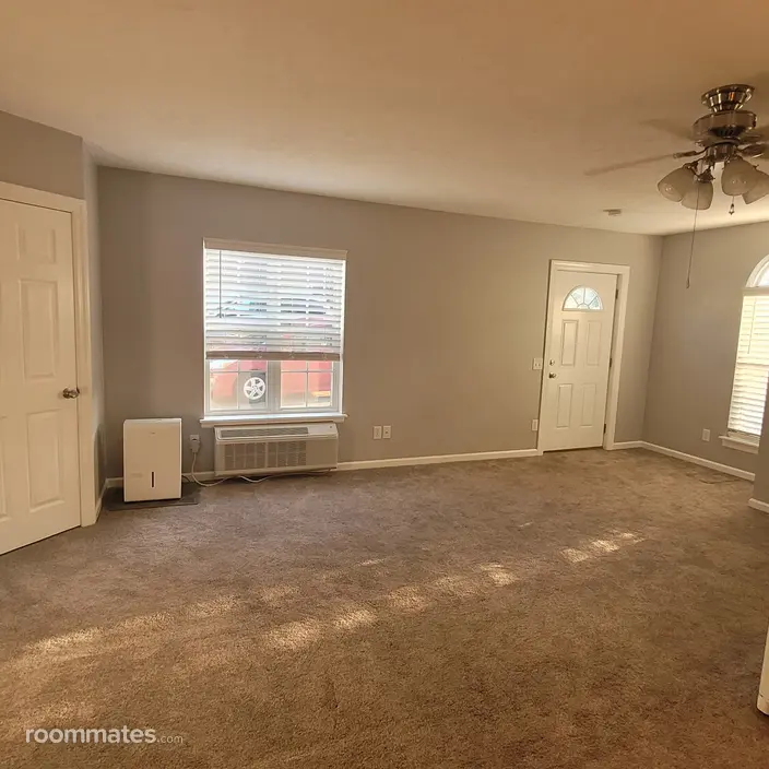 Room for rent in Murfreesboro, TN $1000, house