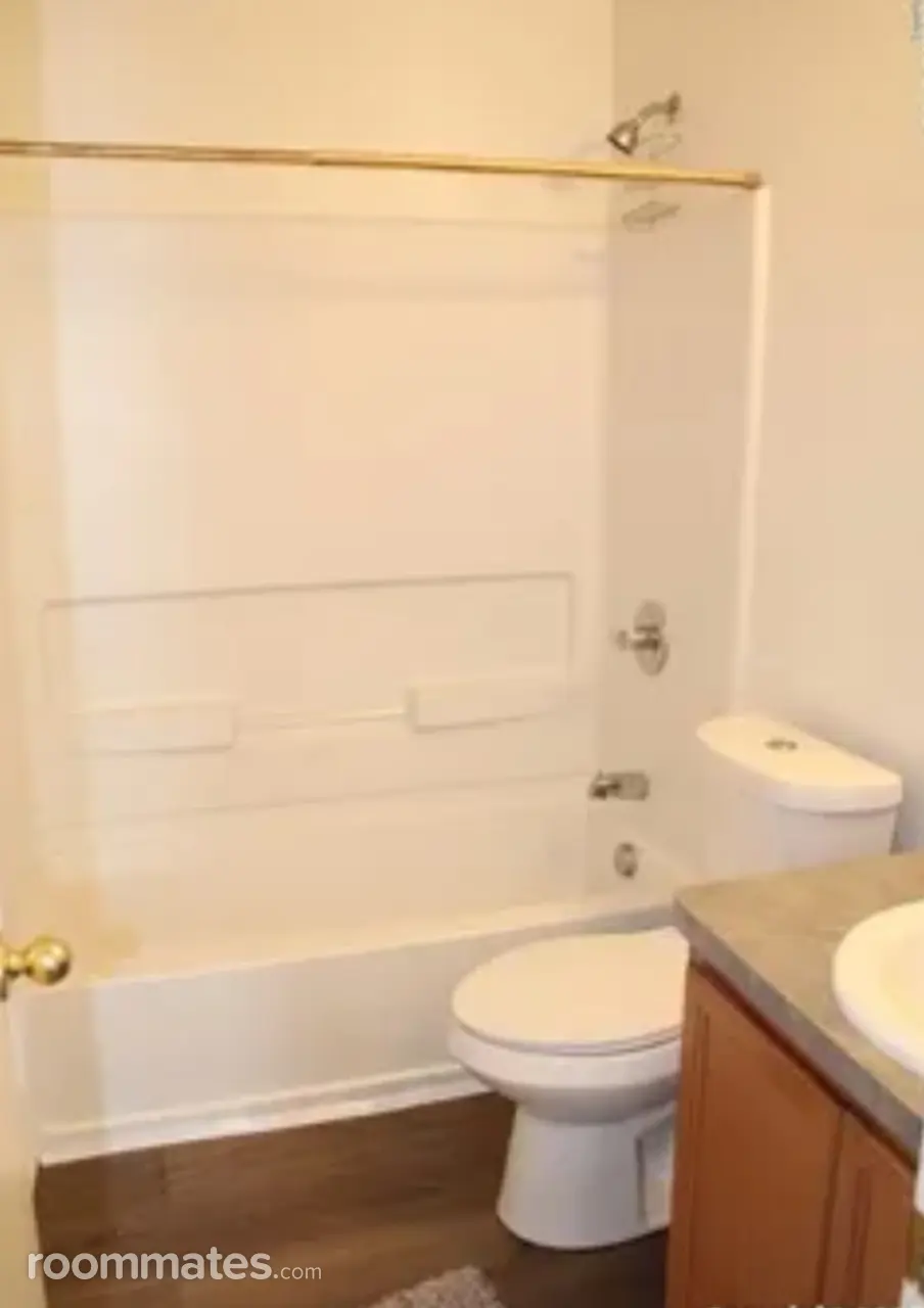 Profile photo 5 of 10