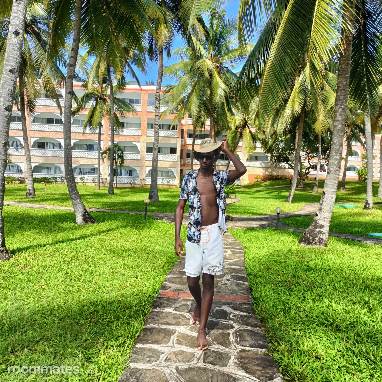 Profile photo 7 of 10