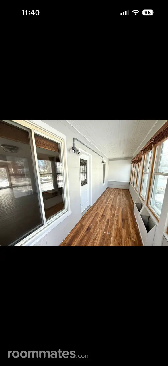 Profile photo 9 of 16