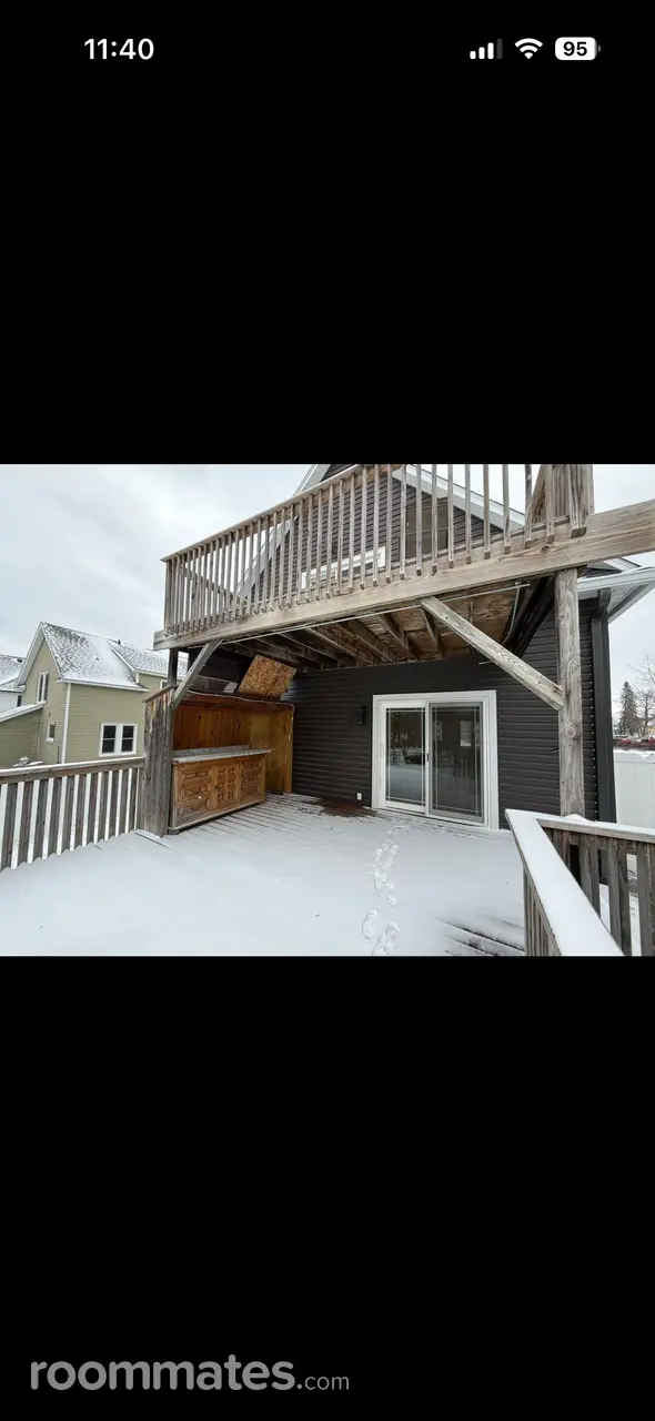 Profile photo 6 of 16