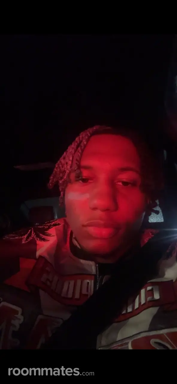 Profile photo 3 of 4