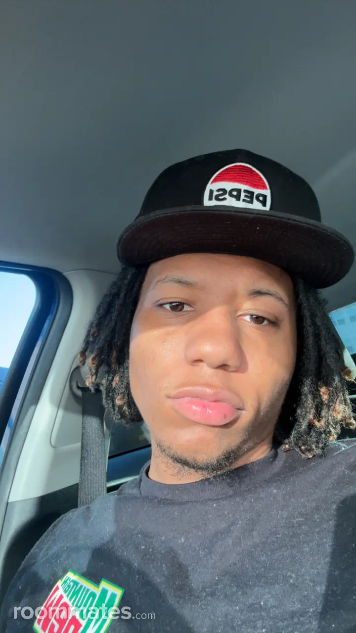 Profile photo 1 of 4