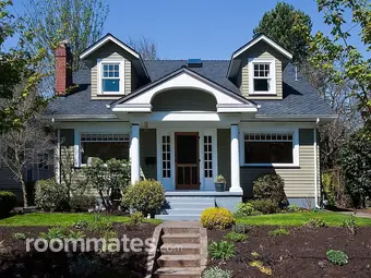 Room for rent in Portland, OR $958, house