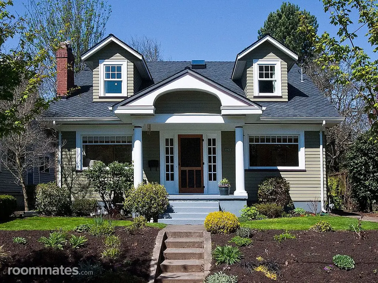 Profile photo 1 of 4