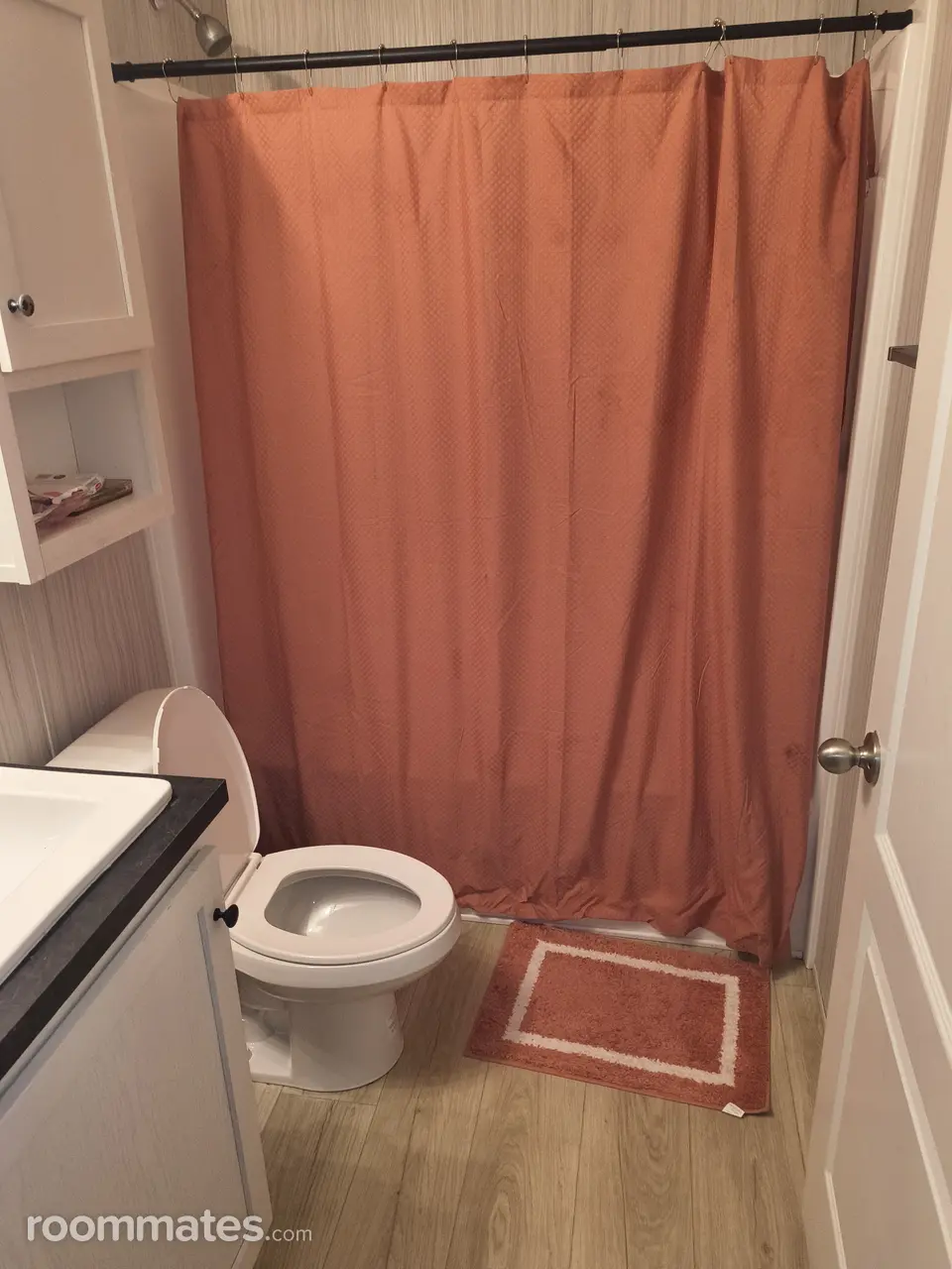 Profile photo 3 of 10