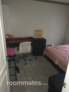 Room for rent in Canton, MI $600, house