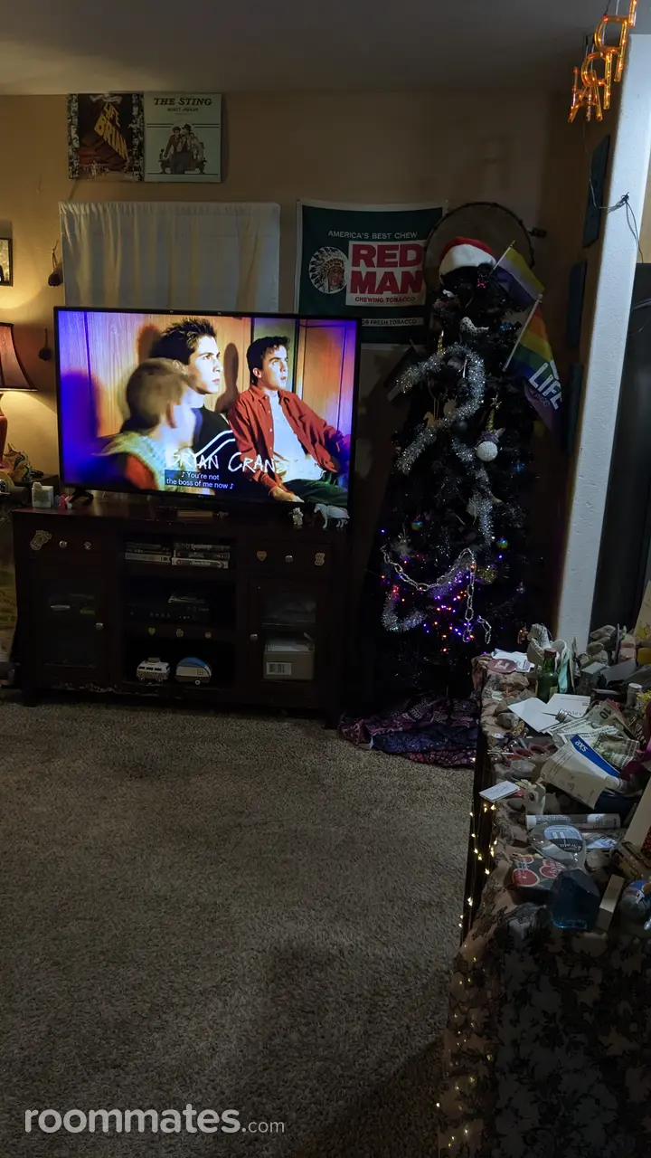 Profile photo 10 of 11