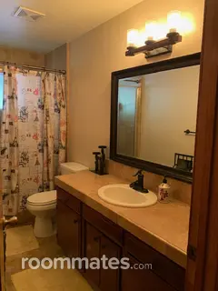 Room for rent in Fresno, CA $600, house