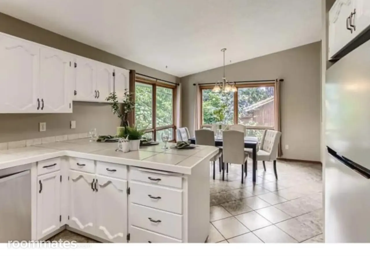 Profile photo 2 of 11