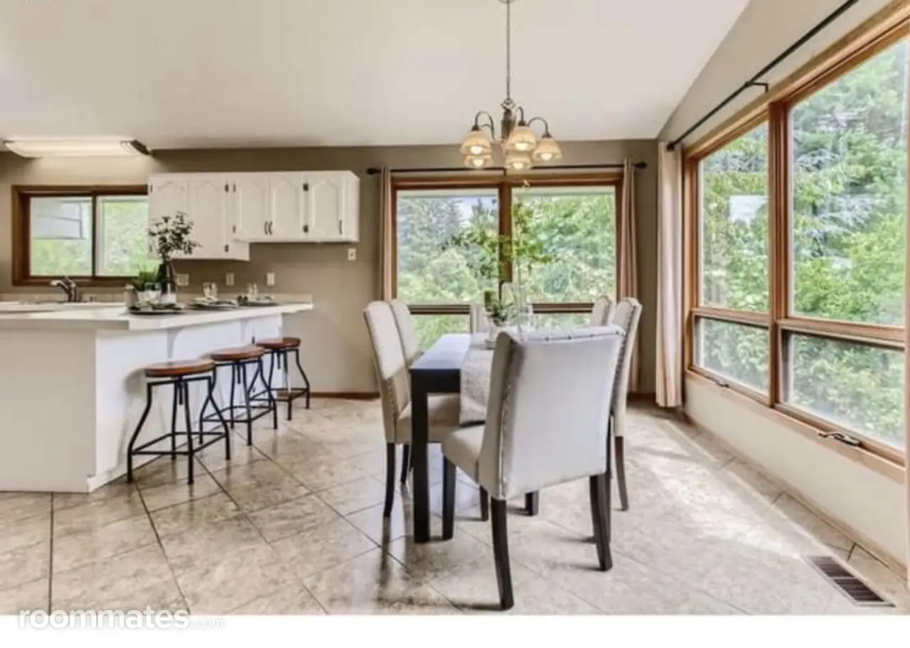 Profile photo 6 of 11