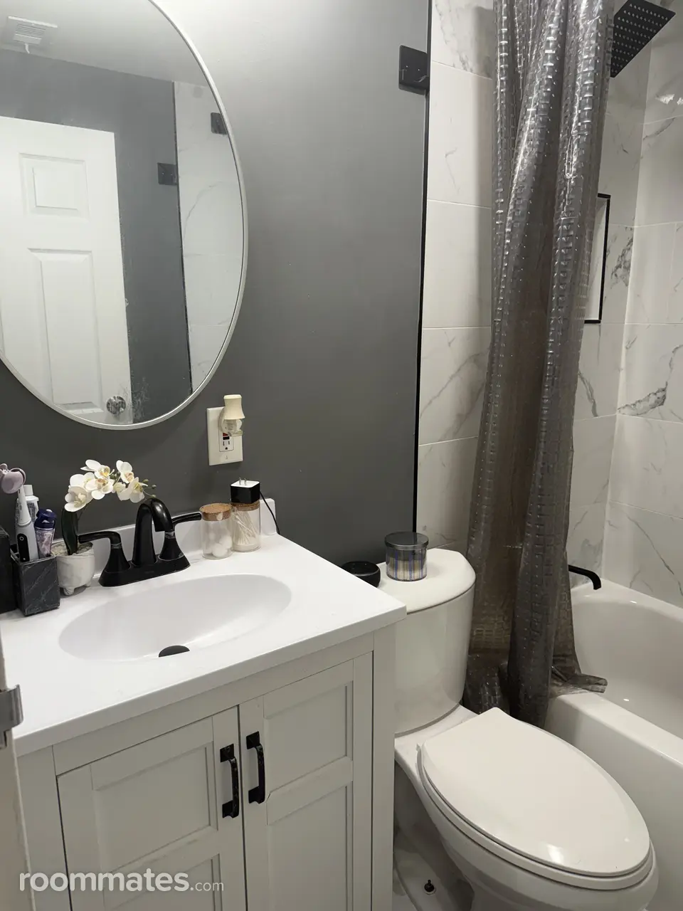 Profile photo 4 of 5