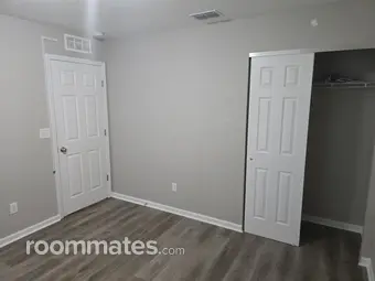 Room for rent in Jacksonville, FL $580, house