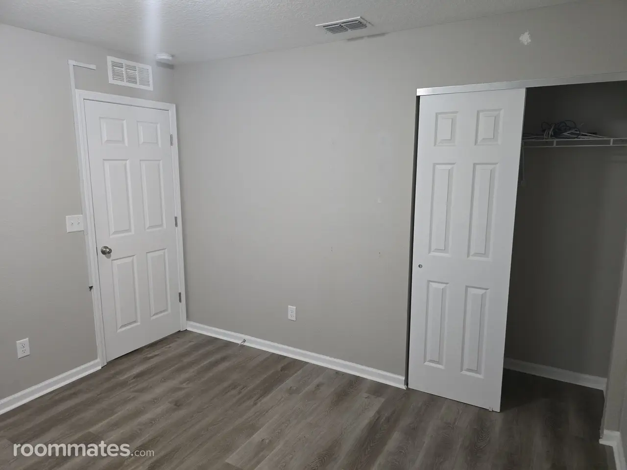 Profile photo 2 of 11