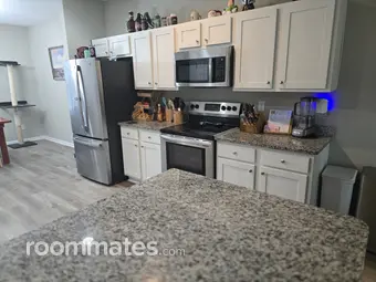 Room for rent in Jacksonville, FL $580, house