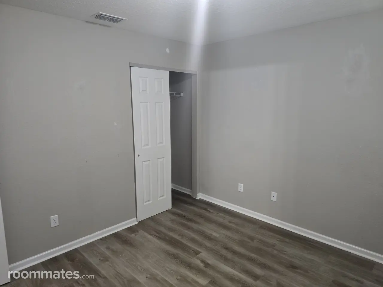 Profile photo 3 of 11