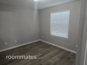 Room for rent in Jacksonville, FL $580, house