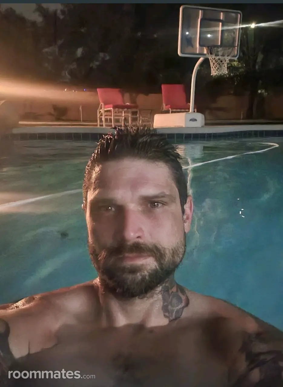 Profile photo 9 of 9