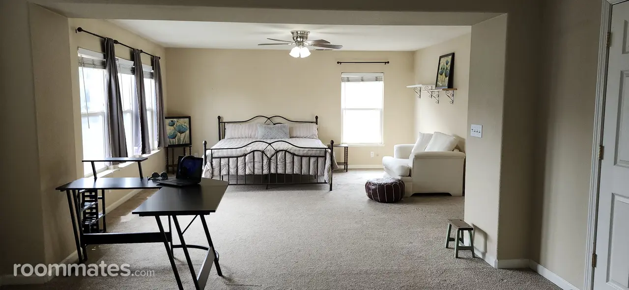 Profile photo 1 of 9