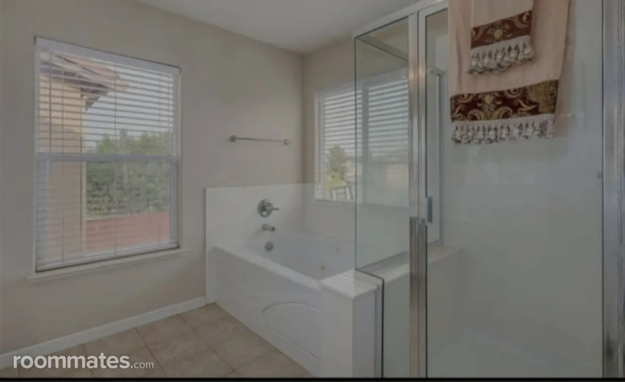 Profile photo 6 of 8