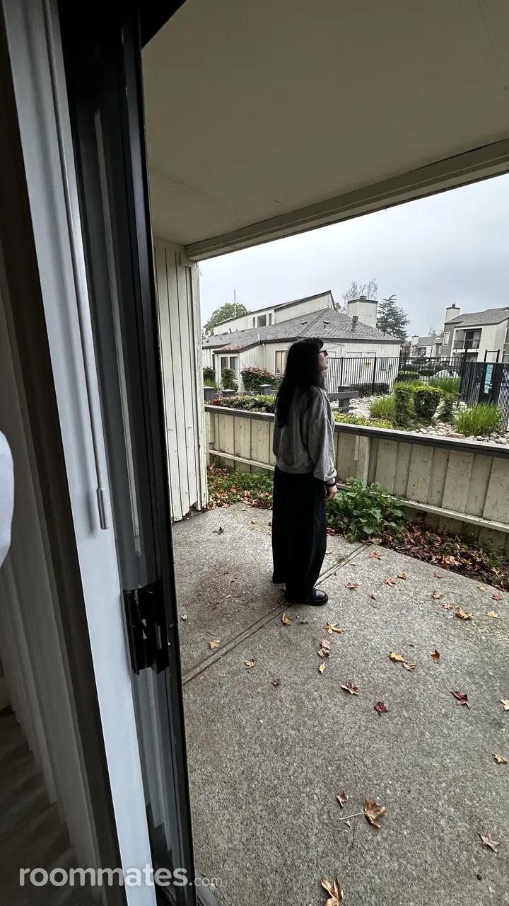 Profile photo 8 of 14