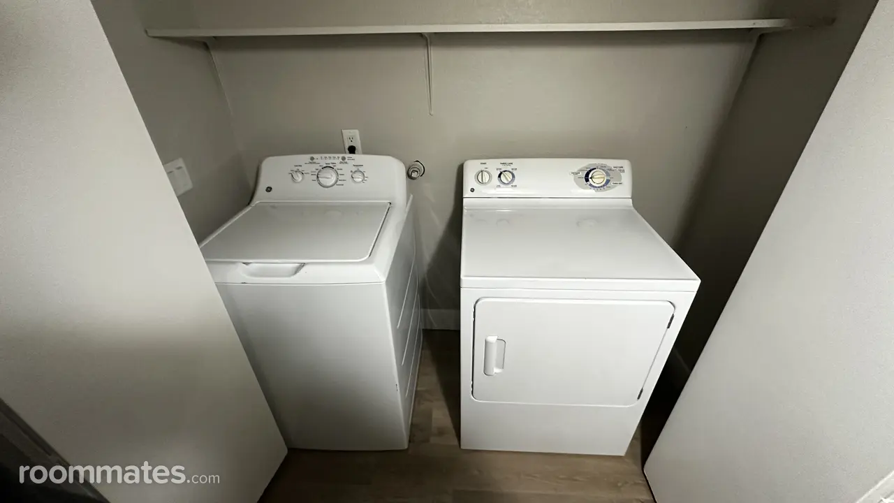 Profile photo 5 of 14