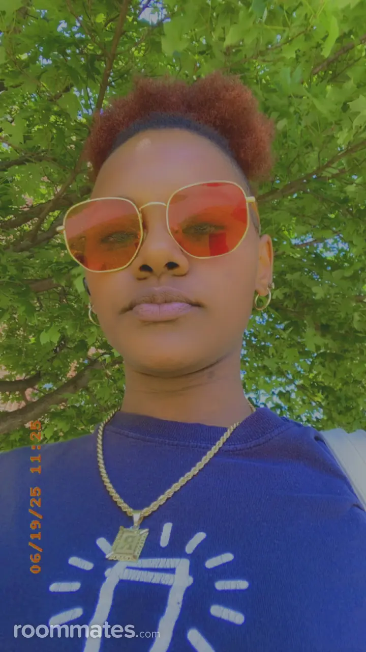 Profile photo 1 of 1